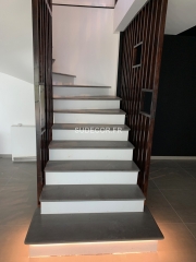 REF -  Marche-en-pierre-Foussana-gris-I